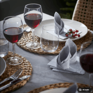 Wine glass, clear glass, 10 oz